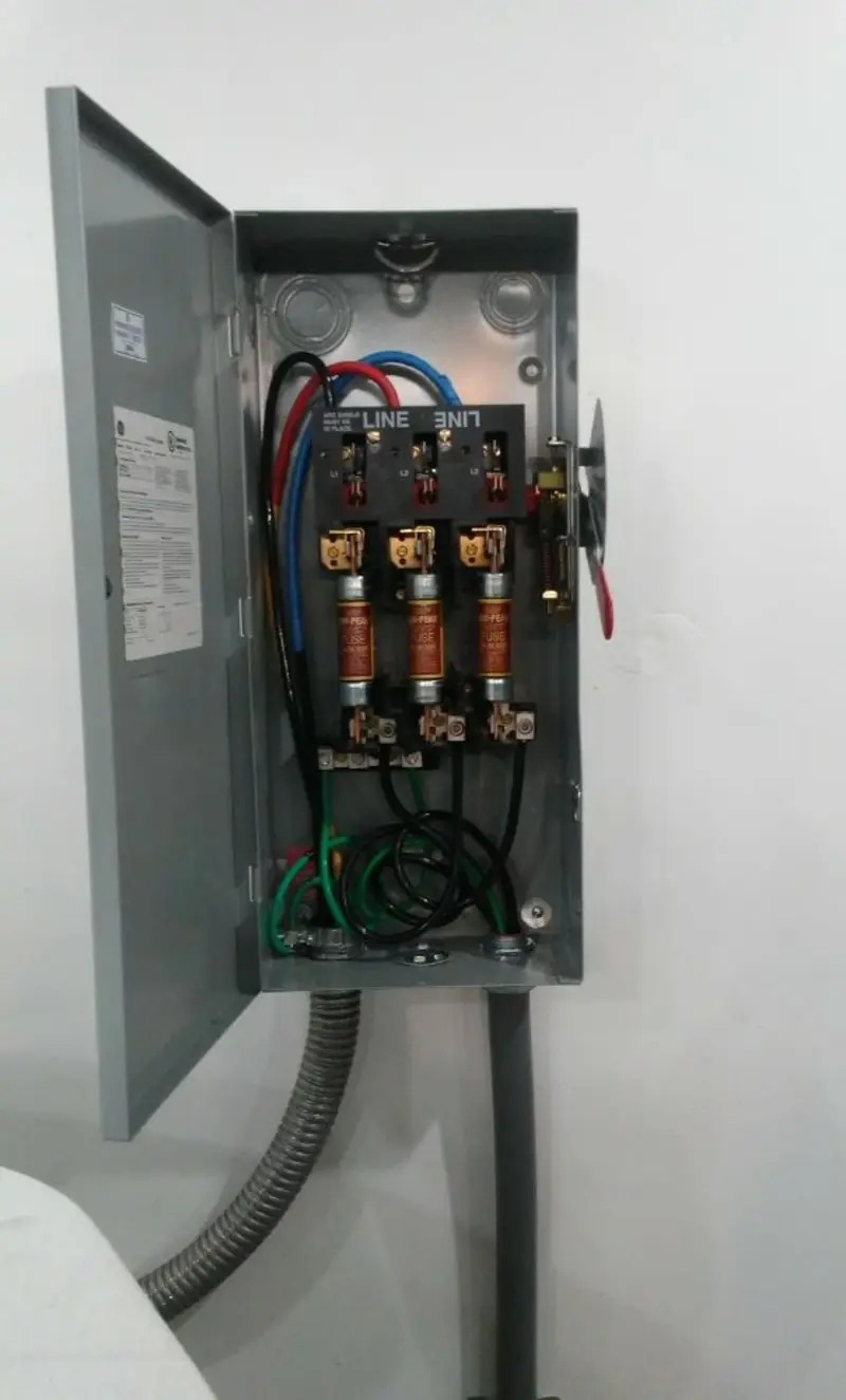 Three-phase disconnect switch installed for Electrical Wiring & Rewiring in Wallace